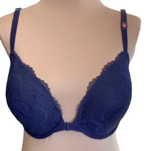 - Victoria’s Secret’s Front-Close Full Coverage Push-Up Underwire Bra Sz 3…