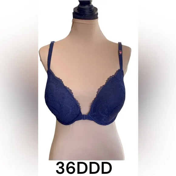 - Victoria’s Secret’s Front-Close Full Coverage Push-Up Underwire Bra Sz 3…