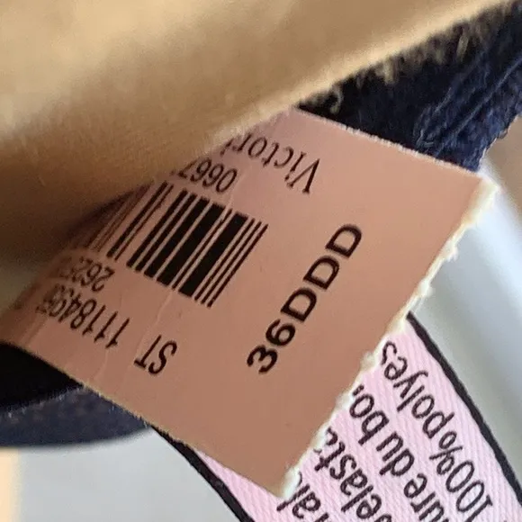 - Victoria’s Secret’s Front-Close Full Coverage Push-Up Underwire Bra Sz 3…
