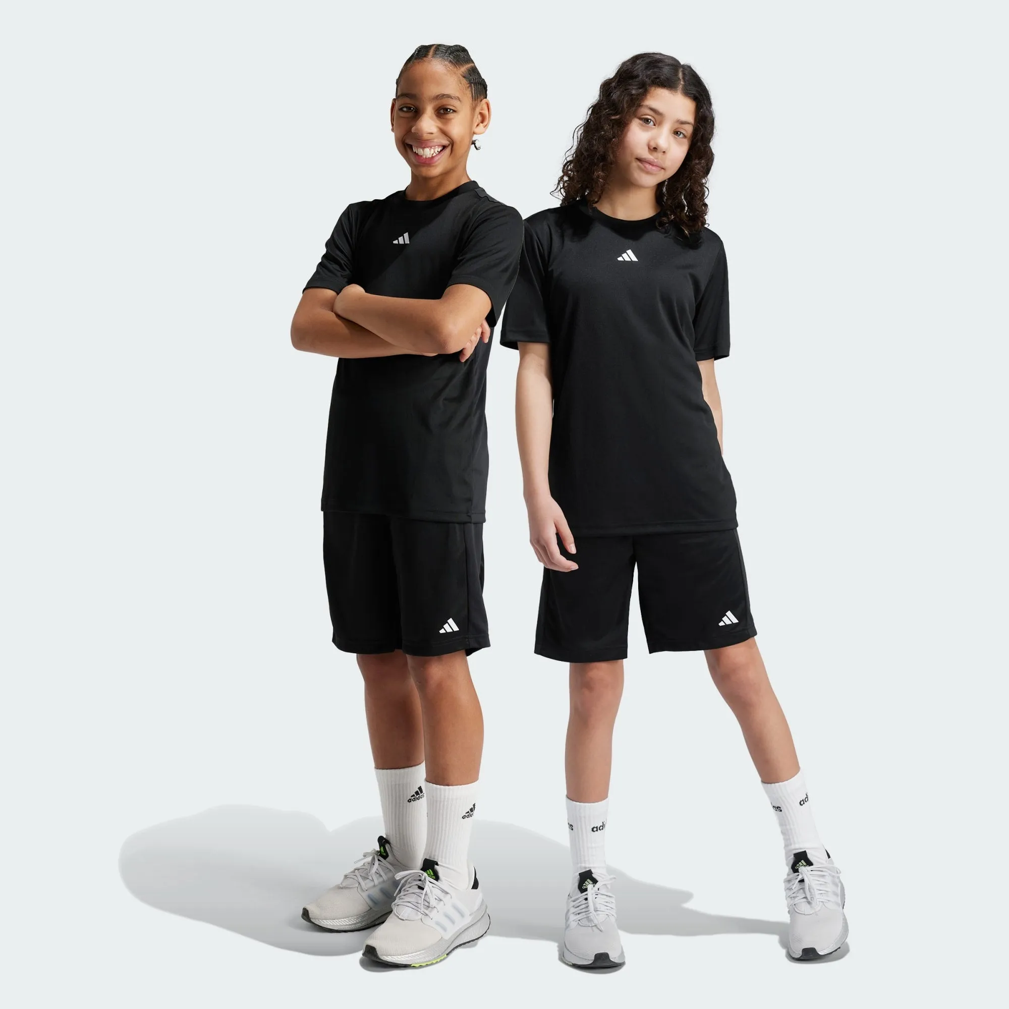 ADIDAS SMALL LOGO CHELSEA YOUTH SHORTS