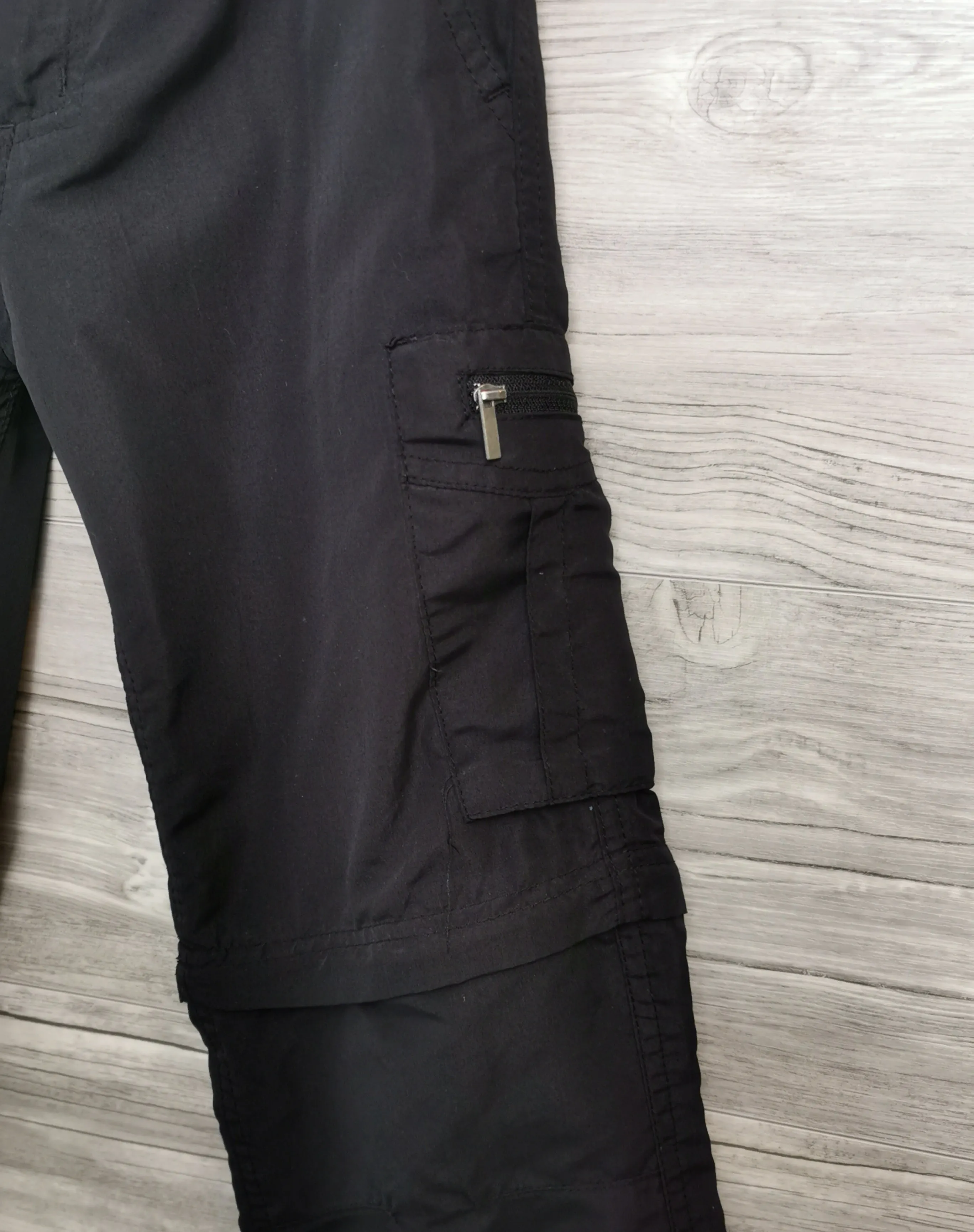 BOY SIZE 10 YEARS - MOUNTAIN RIDGE, Convertible Black Track Pants EUC B48