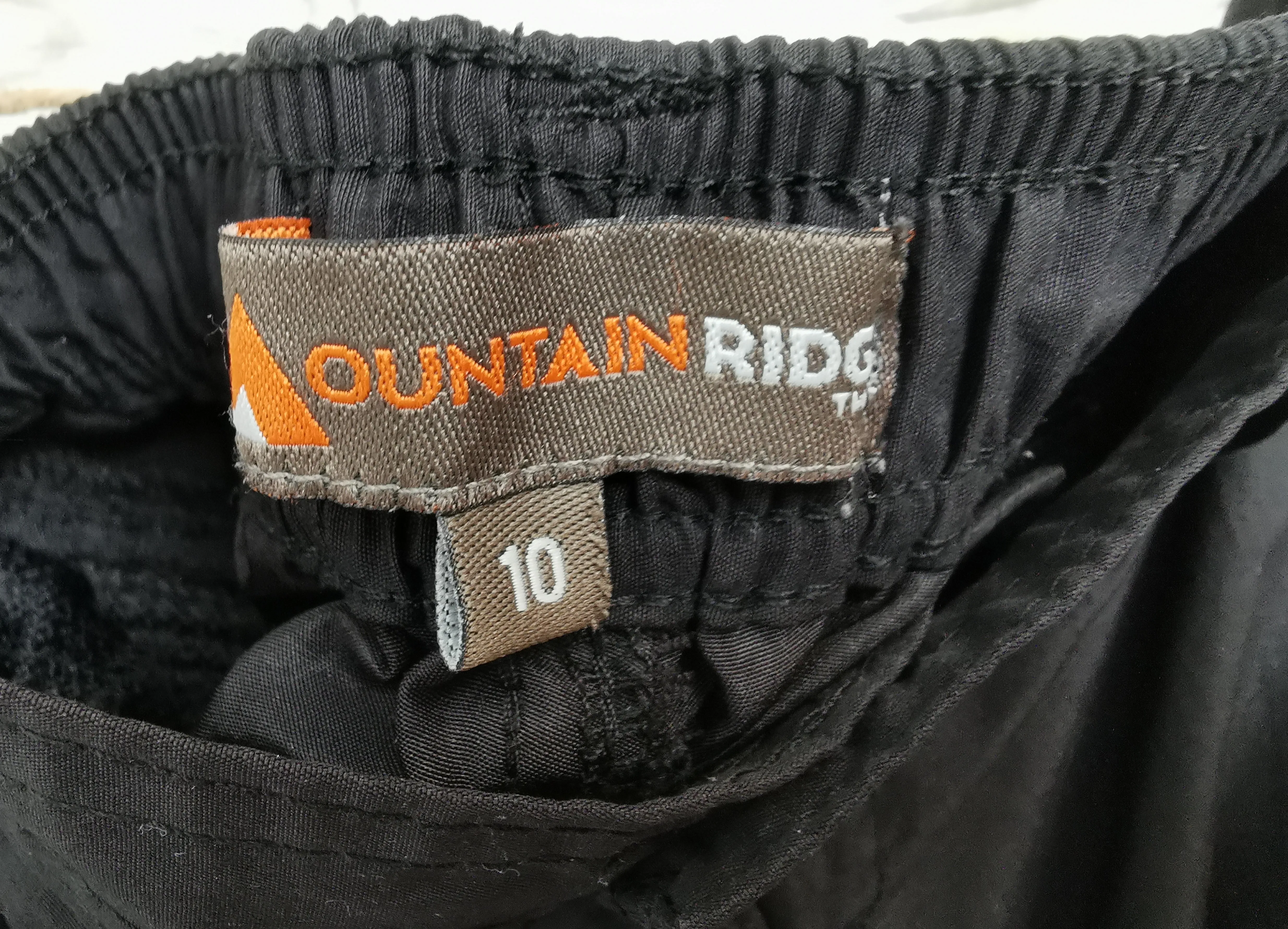 BOY SIZE 10 YEARS - MOUNTAIN RIDGE, Convertible Black Track Pants EUC B48