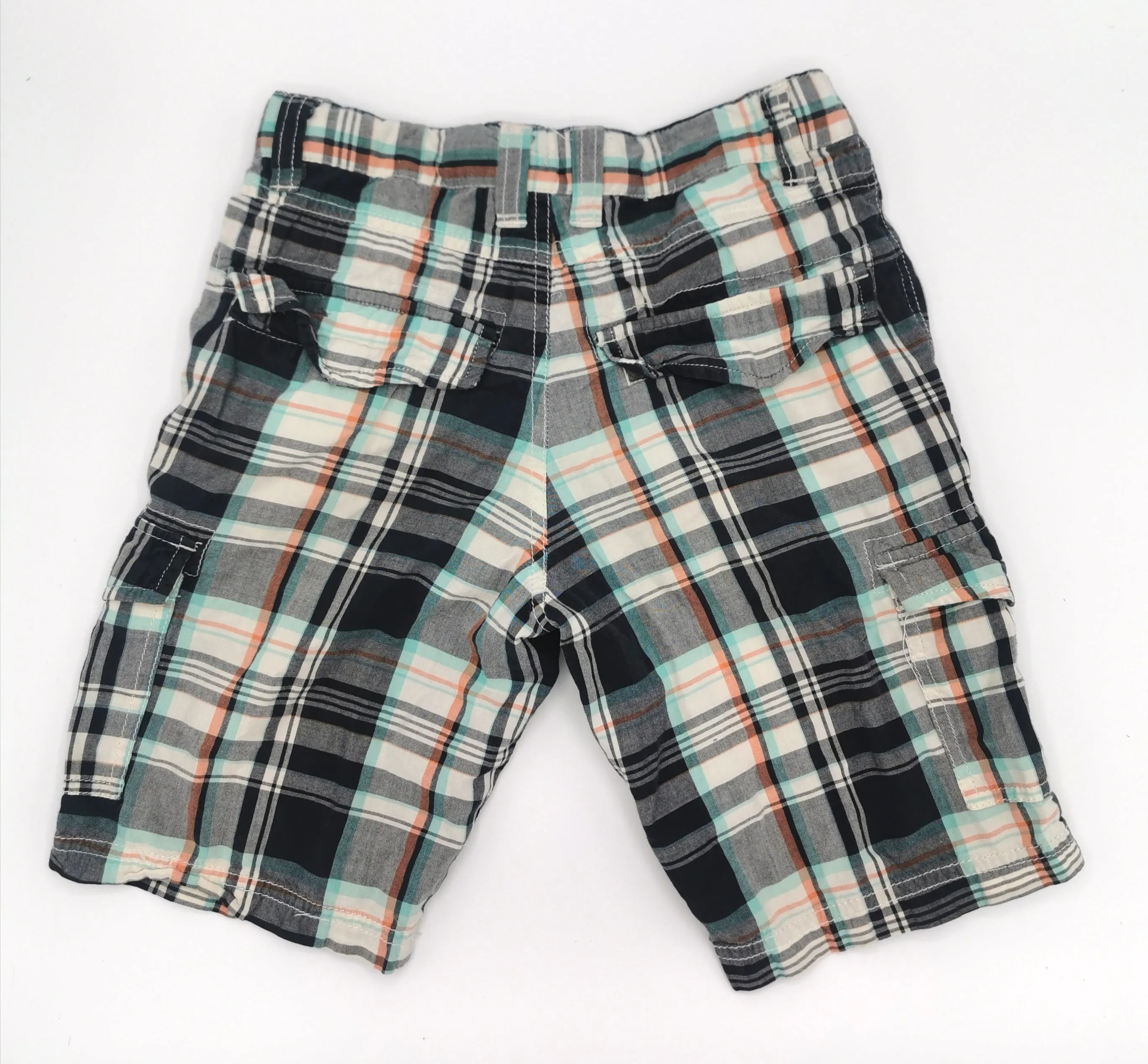 BOY SIZE 7 YEARS - GUESS Super Soft Cargo Shorts EUC B43