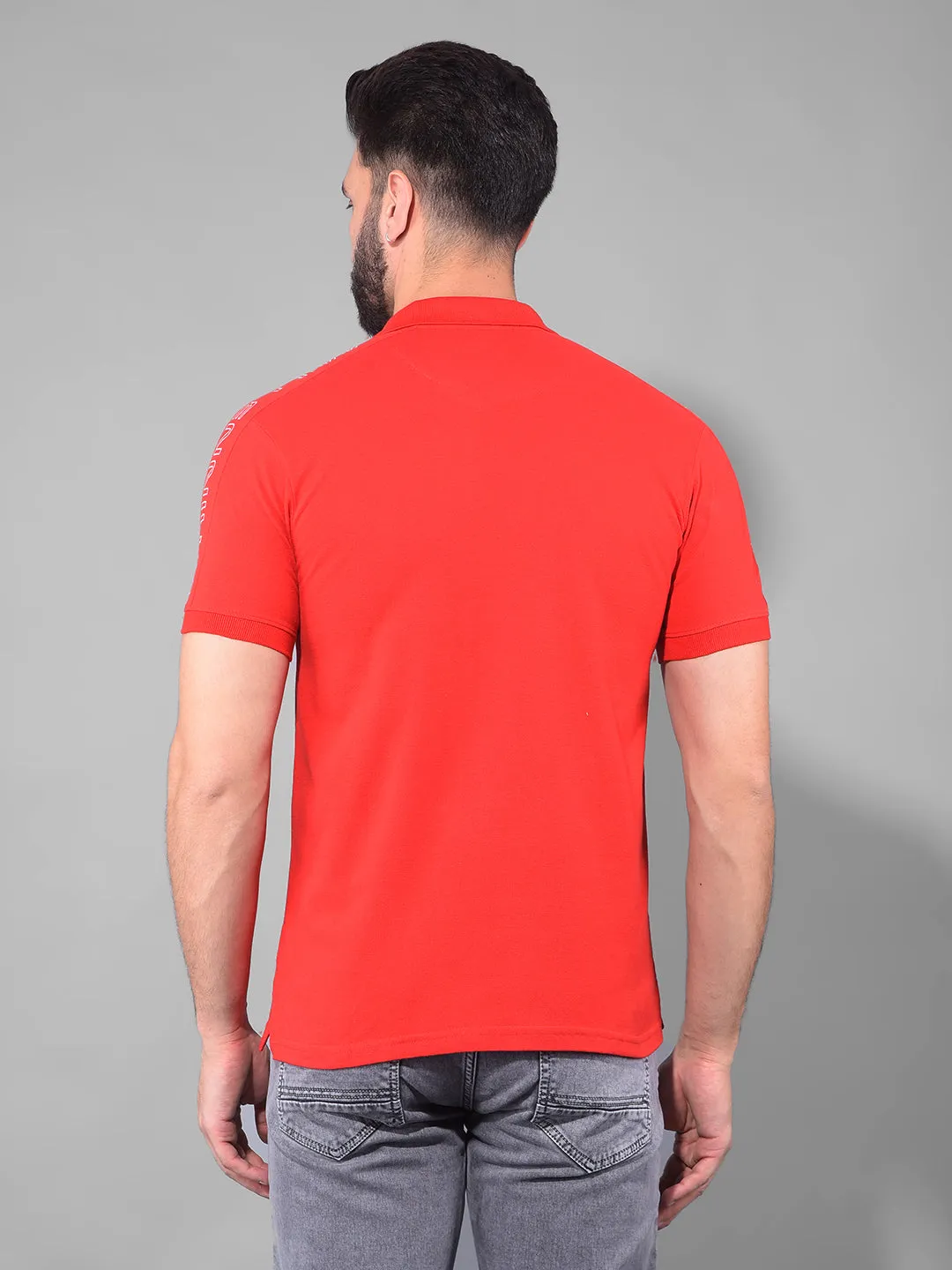 COBB RED PRINTED ZIPPER POLO NECK T-SHIRT