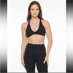 Crop Shop Boutique NWT 🖤 Black Eva Crop Medium