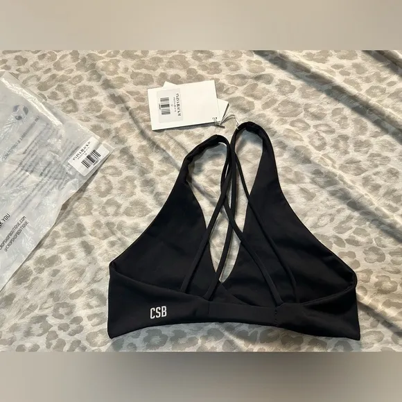 Crop Shop Boutique NWT 🖤 Black Eva Crop Medium