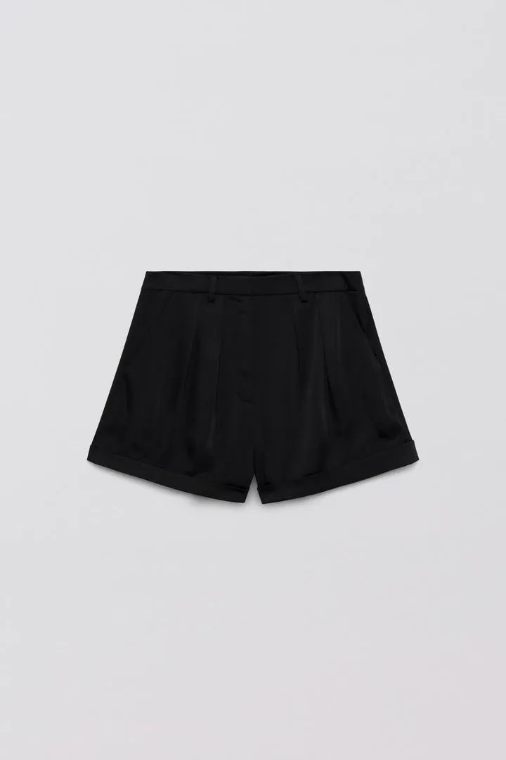 Devan Pleated Shorts