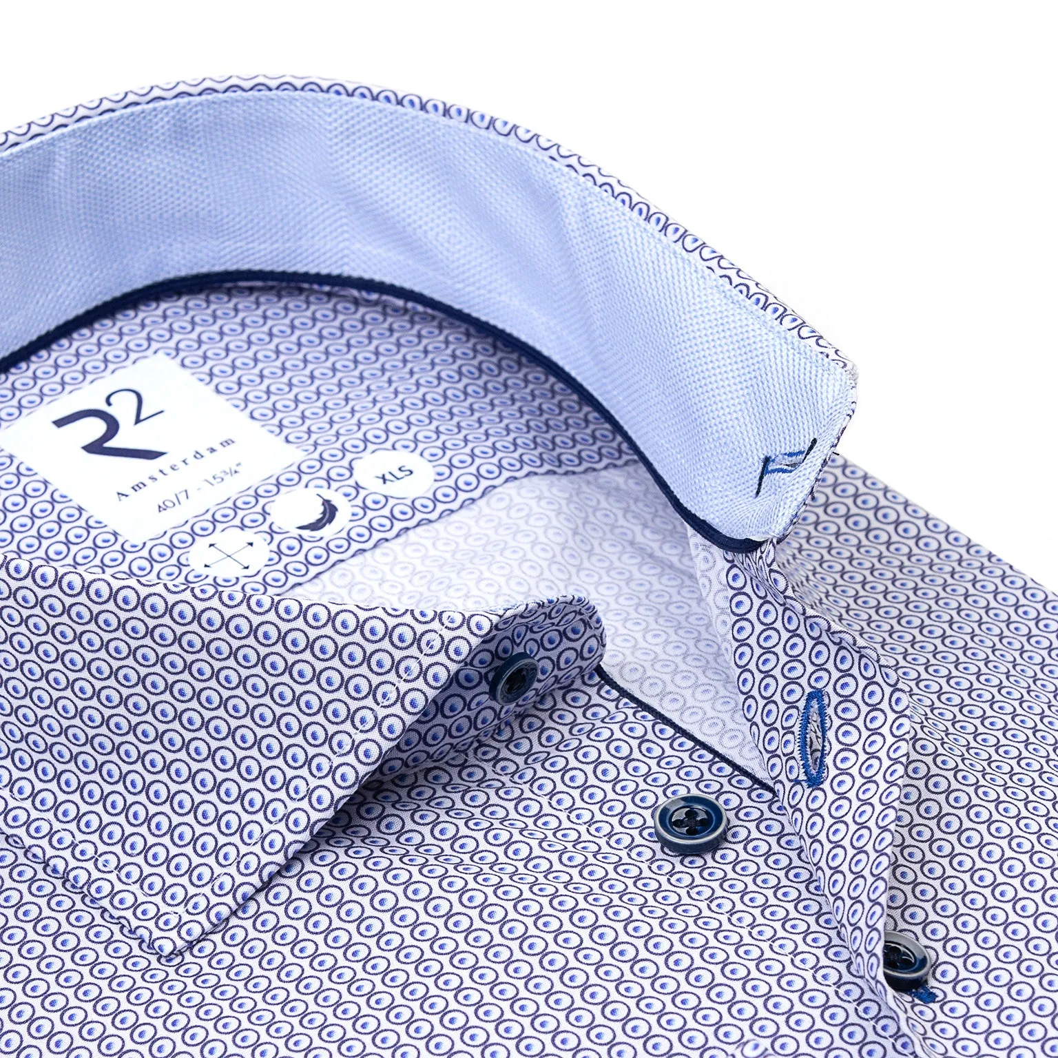 Extra long sleeves. Dot print cotton shirt