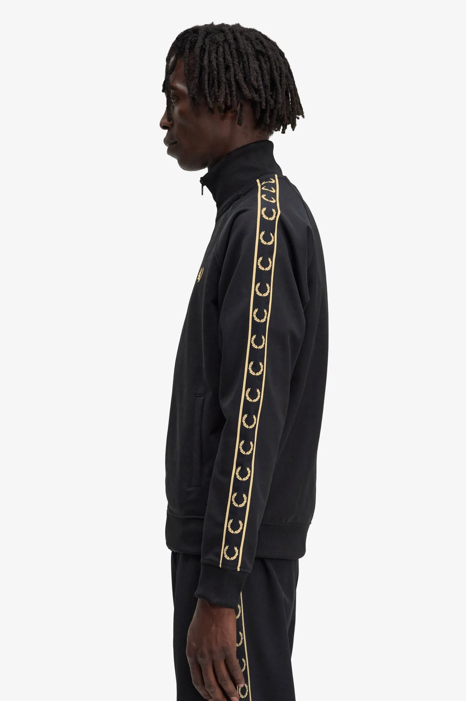 Fred Perry J4575 Taped Track Jacket R23 Black