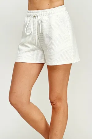 Giving texture Short