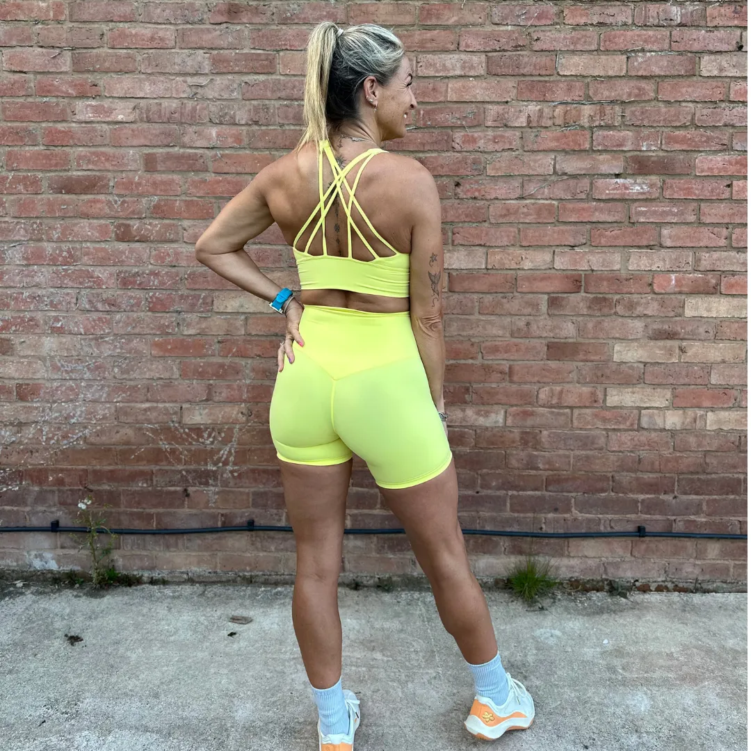 Halo Heatwave Shorts in Sunshine