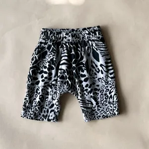 Izzy-Safari Print Shorts | Cobblestone