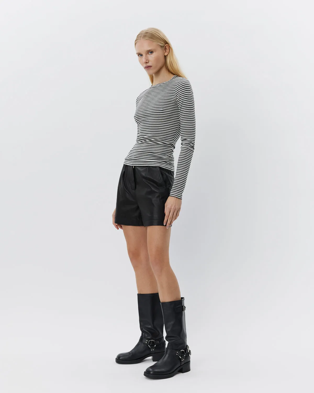 JANNASW SHORTS - Black