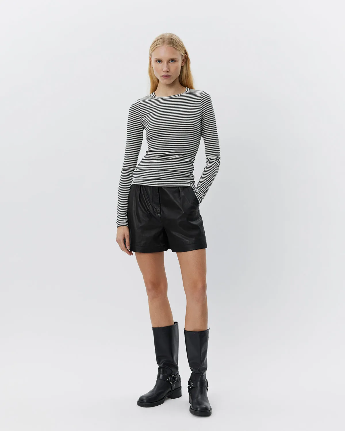 JANNASW SHORTS - Black