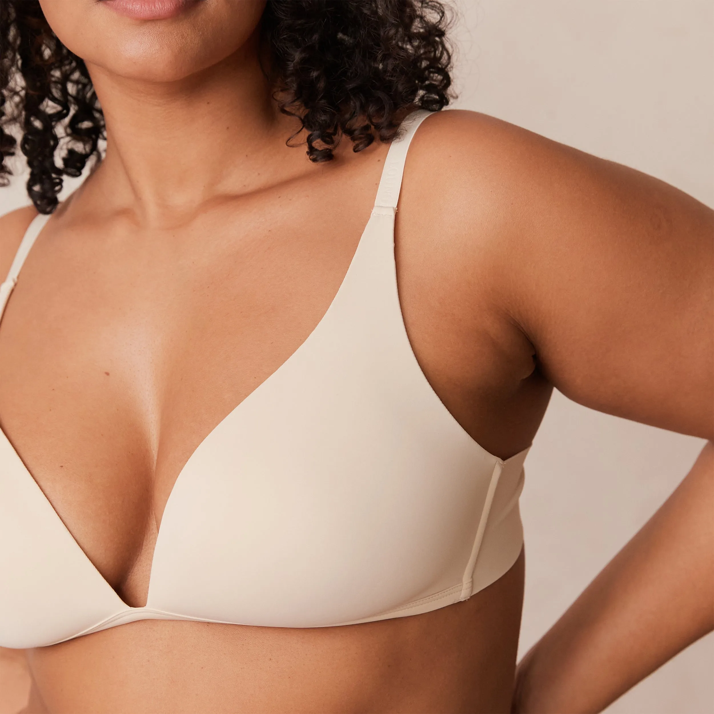 Light Plunge Soutien-Gorge T-Shirt Sans Armatures - Latte