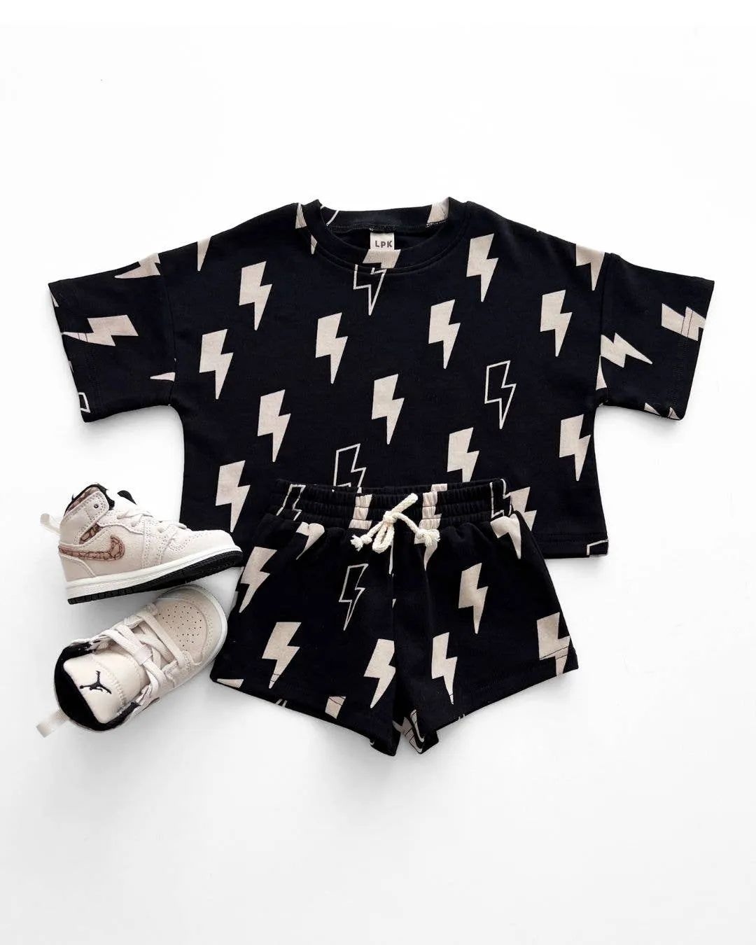 Lucky Panda Kids - Shorts Set | Black Bolts: 3T