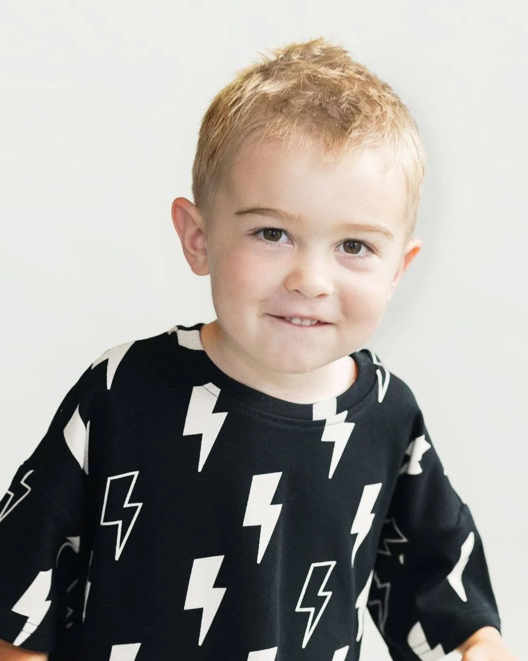 Lucky Panda Kids - Shorts Set | Black Bolts: 3T
