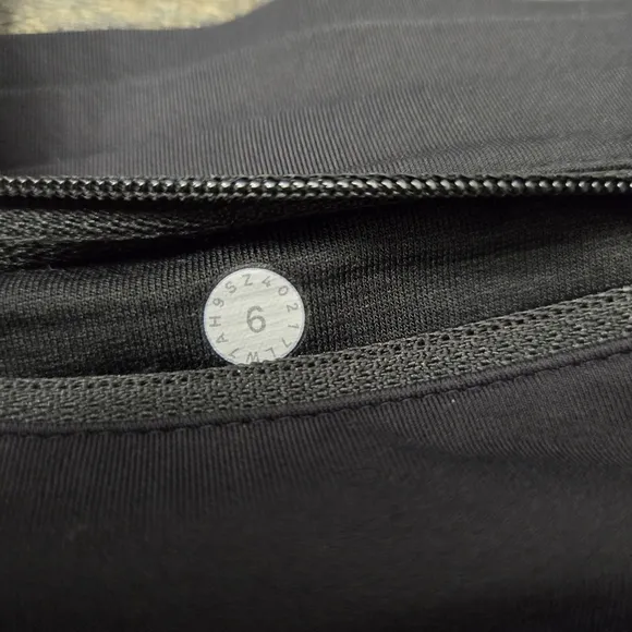 LULULEMON Pace Perfect Shorts‎ | 6