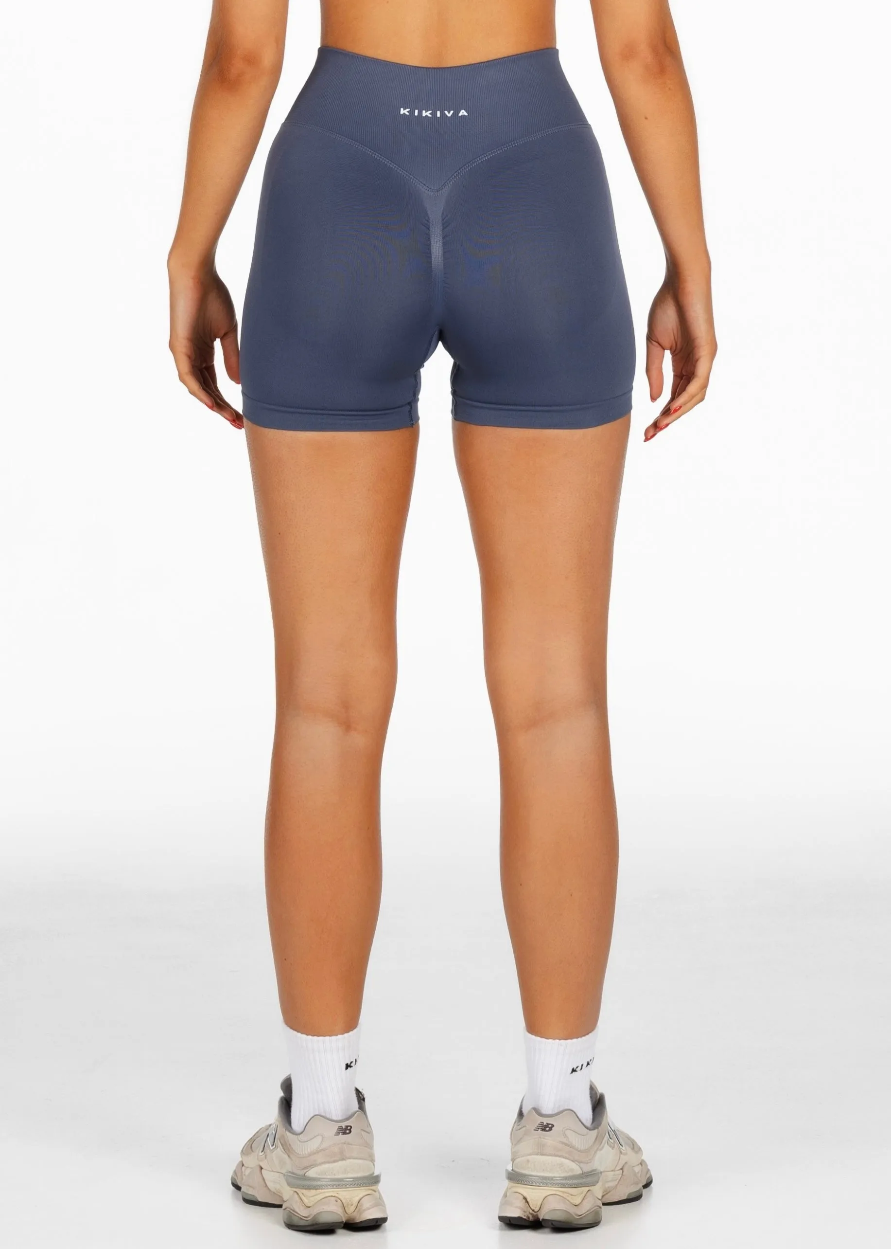 Mini Signature Scrunch Shorts - Navy