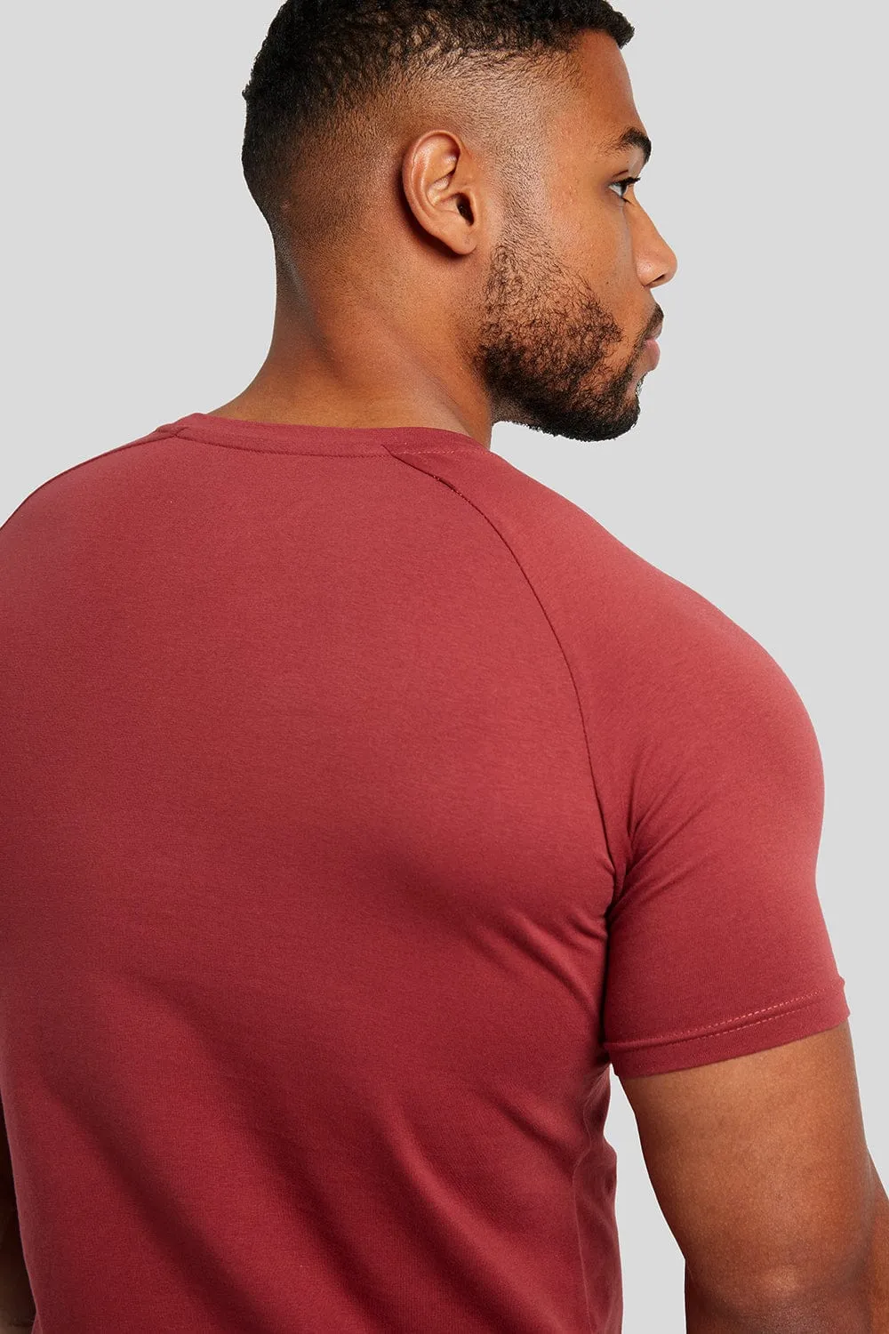 Muscle Fit T-Shirt in Merlot