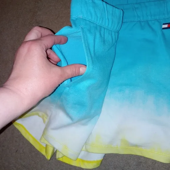 NEW! Size M 8-10 Ladies Tommy Hilfiger Summer shorts