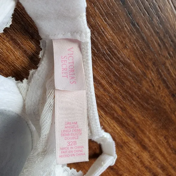 NEW Victoria's secret dream angels lace demi 32B