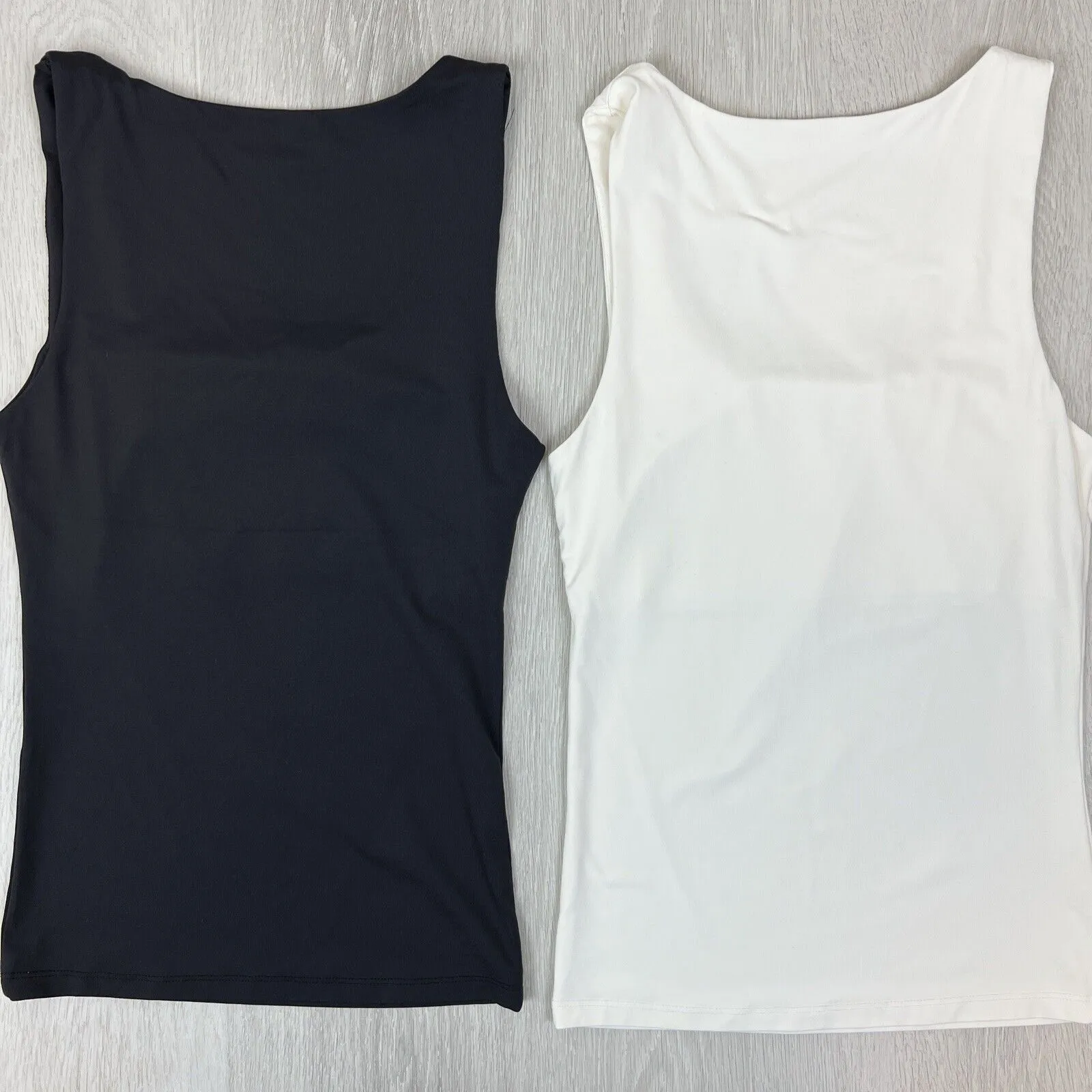 Only Brand Womens Tank Top Size Small (2 Tops)