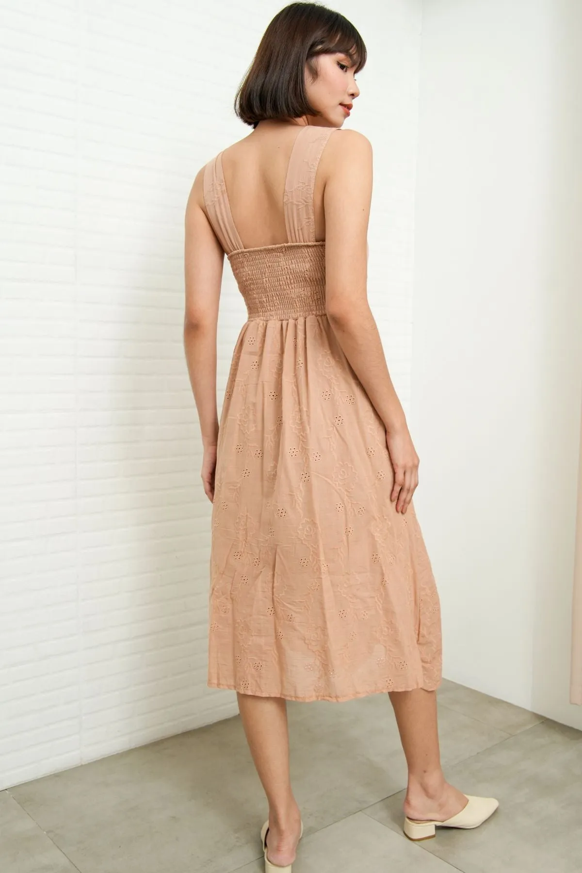 SOLEIL Sleeveless Eyelet Midi Dress (Nude)