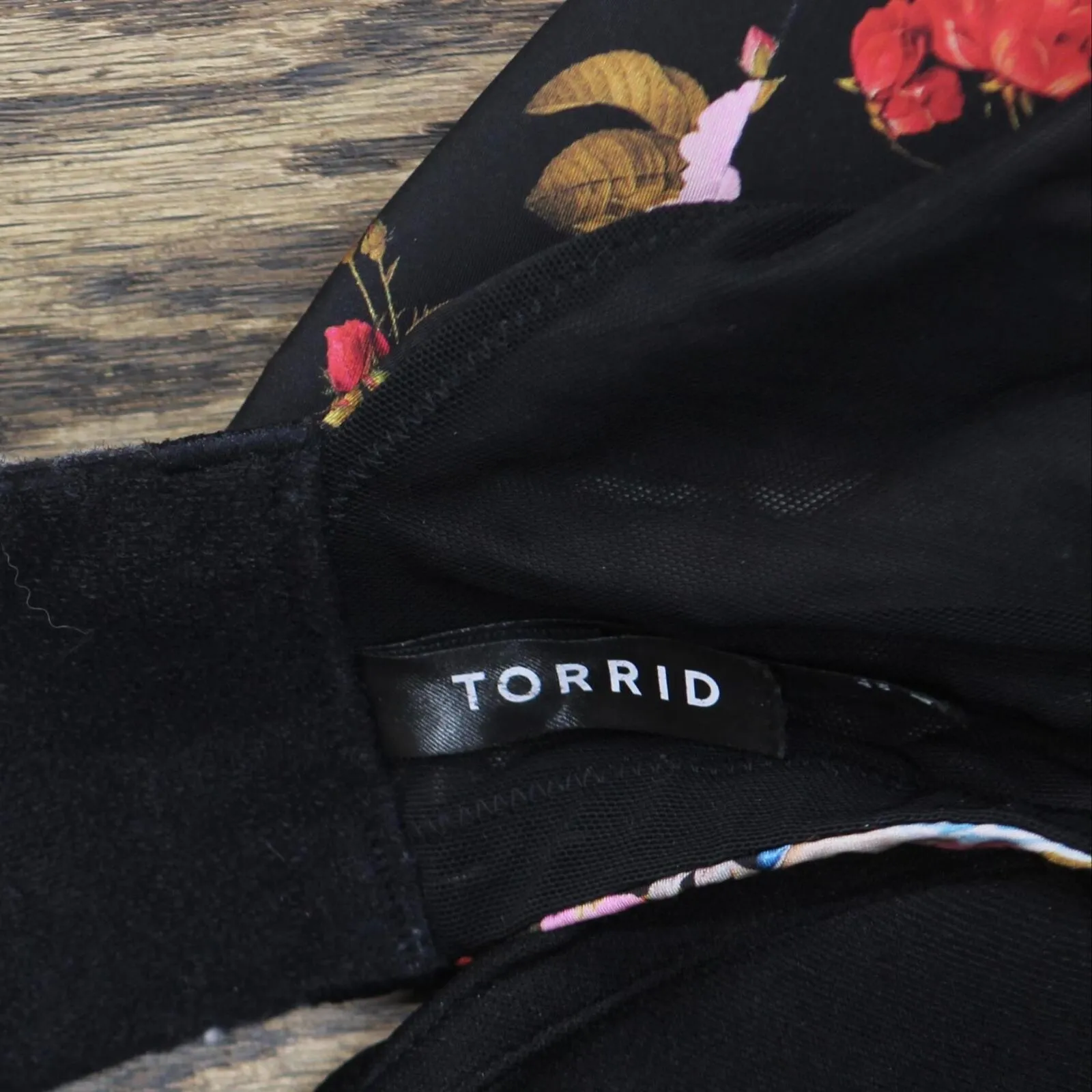 Torrid Womens Wireless Dream Light Lined Bra 167902e2ee91ba Black Multi 46DD